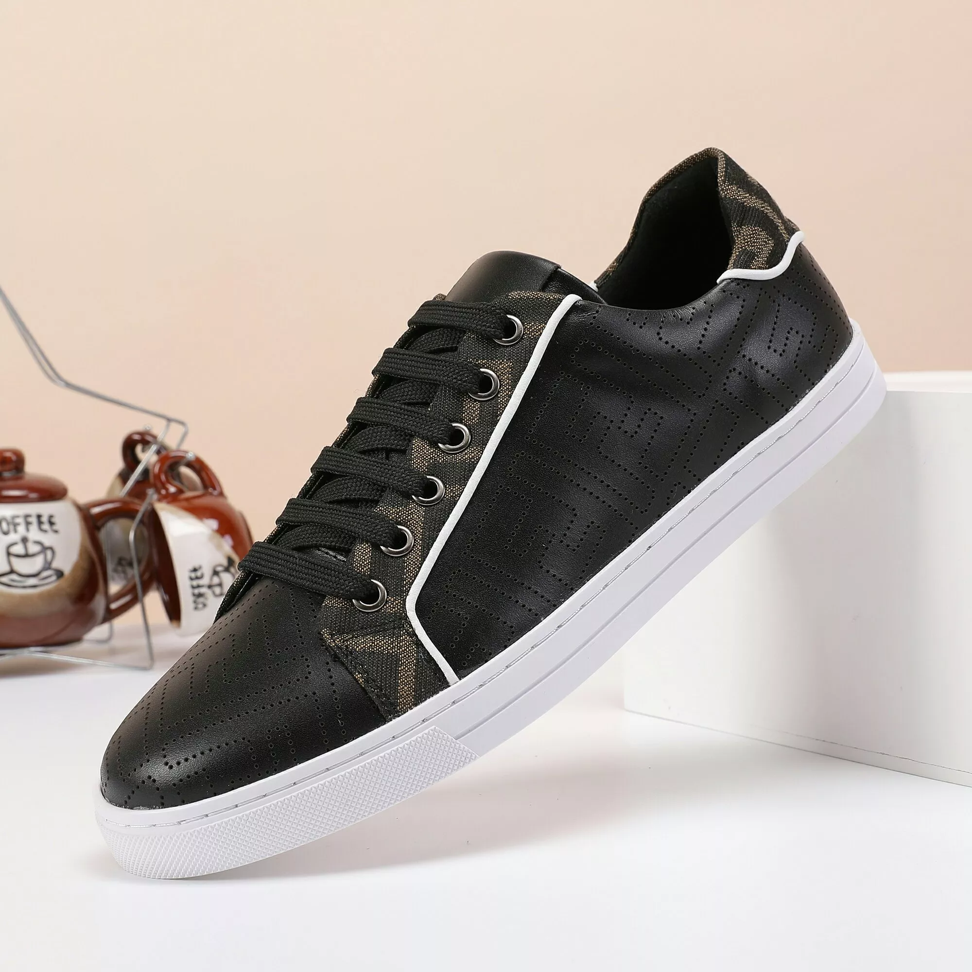 Fendi Casual Shoes For Men Comfortable 214