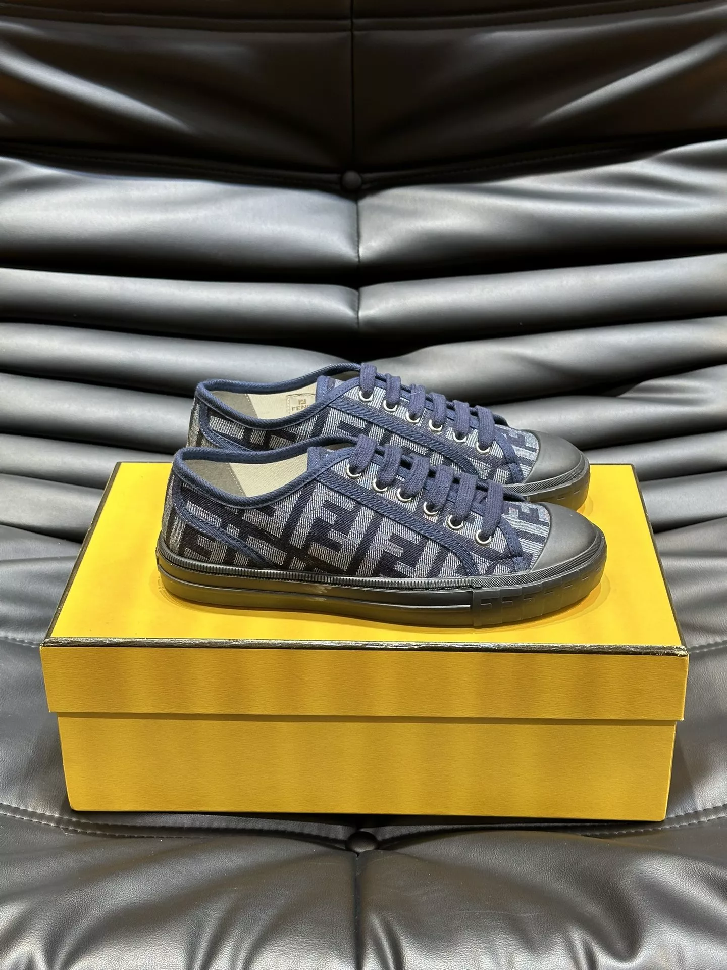 Fendi Casual Shoes For Men Comfortable 7070