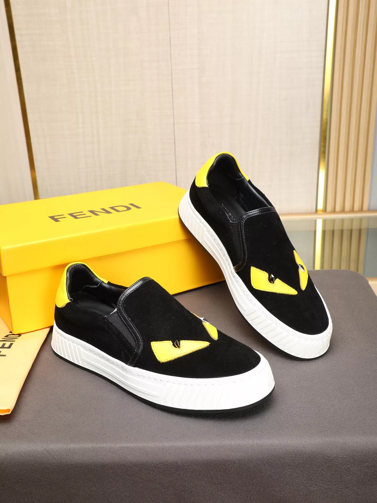 Fendi Casual Shoes For Men Cozy 9694