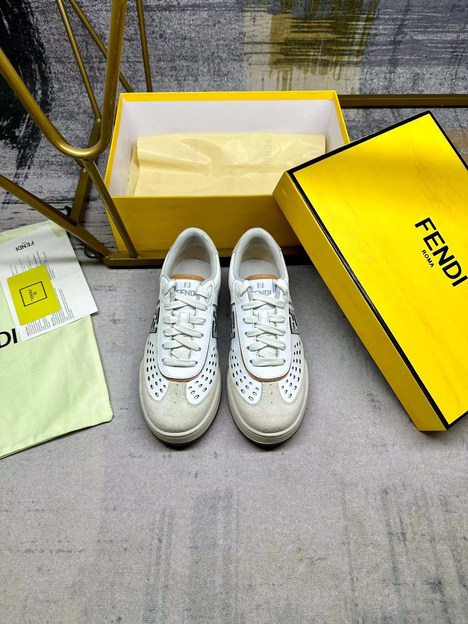 Fendi Casual Shoes For Men Durable 1620