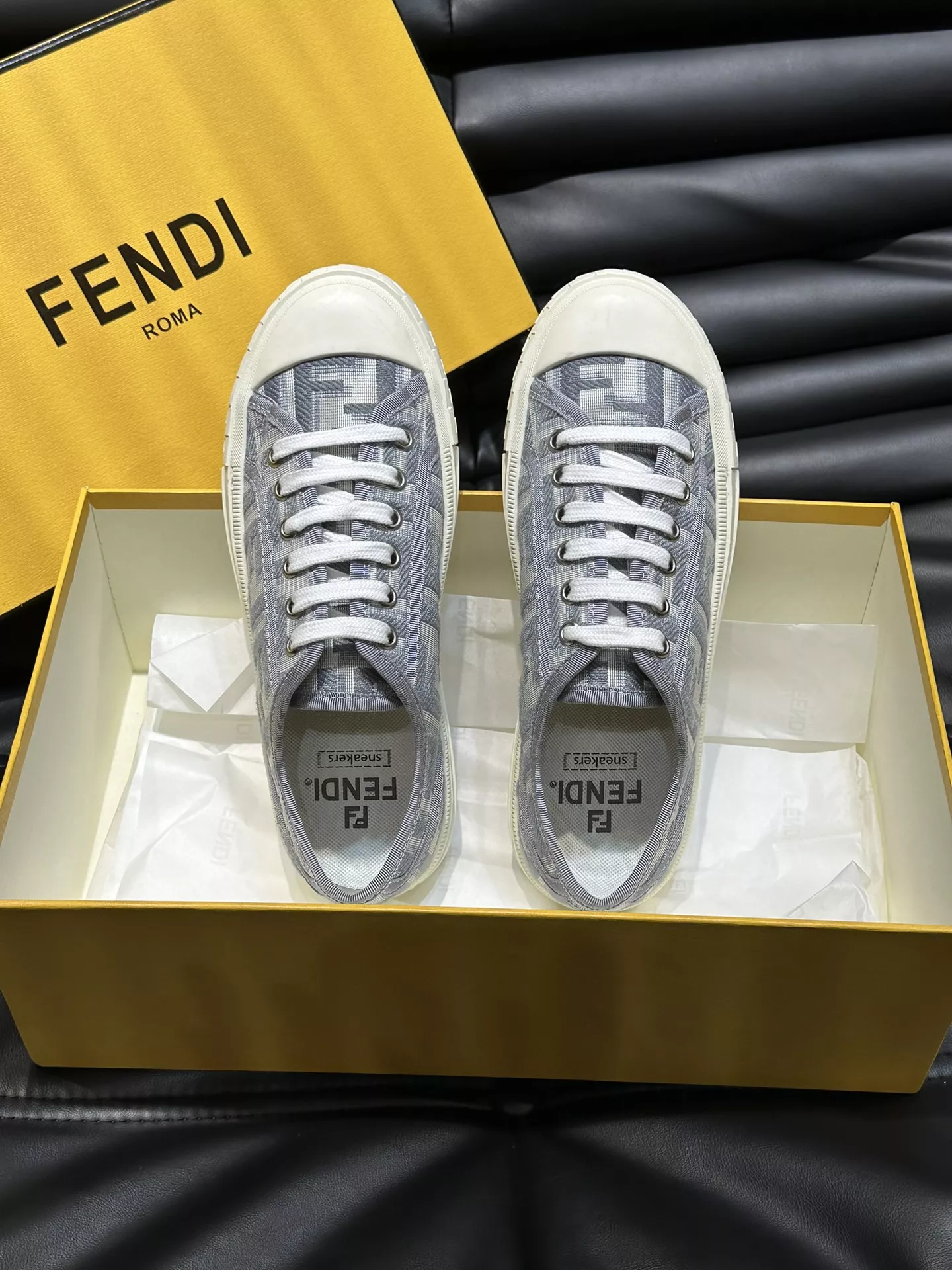 Fendi Casual Shoes For Men EyeCatching 4102