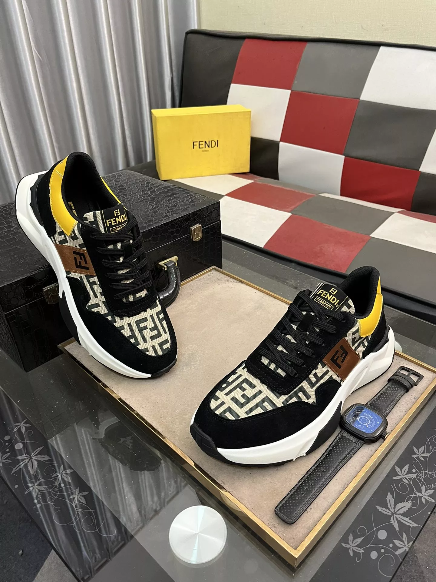 Fendi Casual Shoes For Men EyeCatching 503