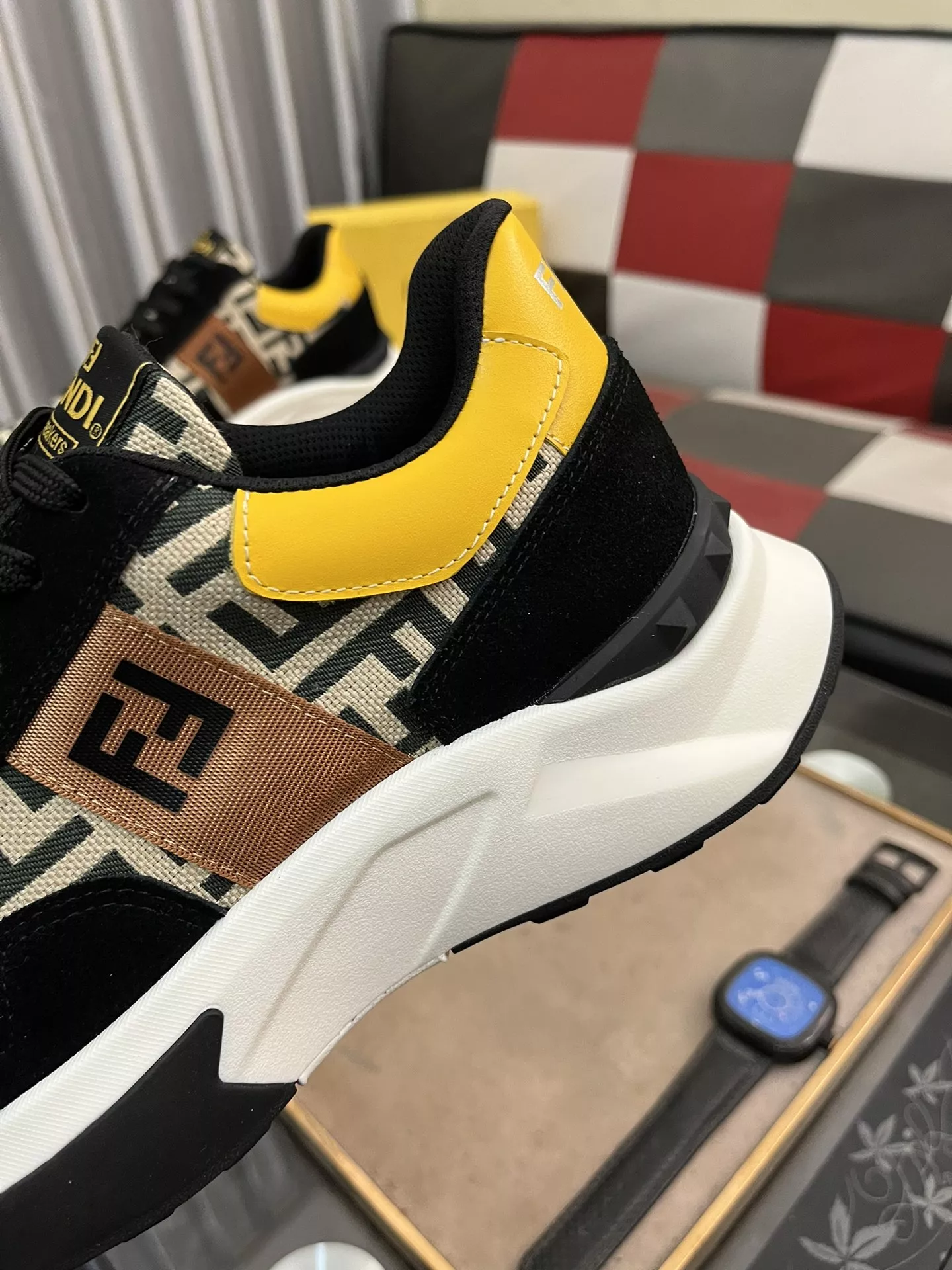 Fendi Casual Shoes For Men EyeCatching 503