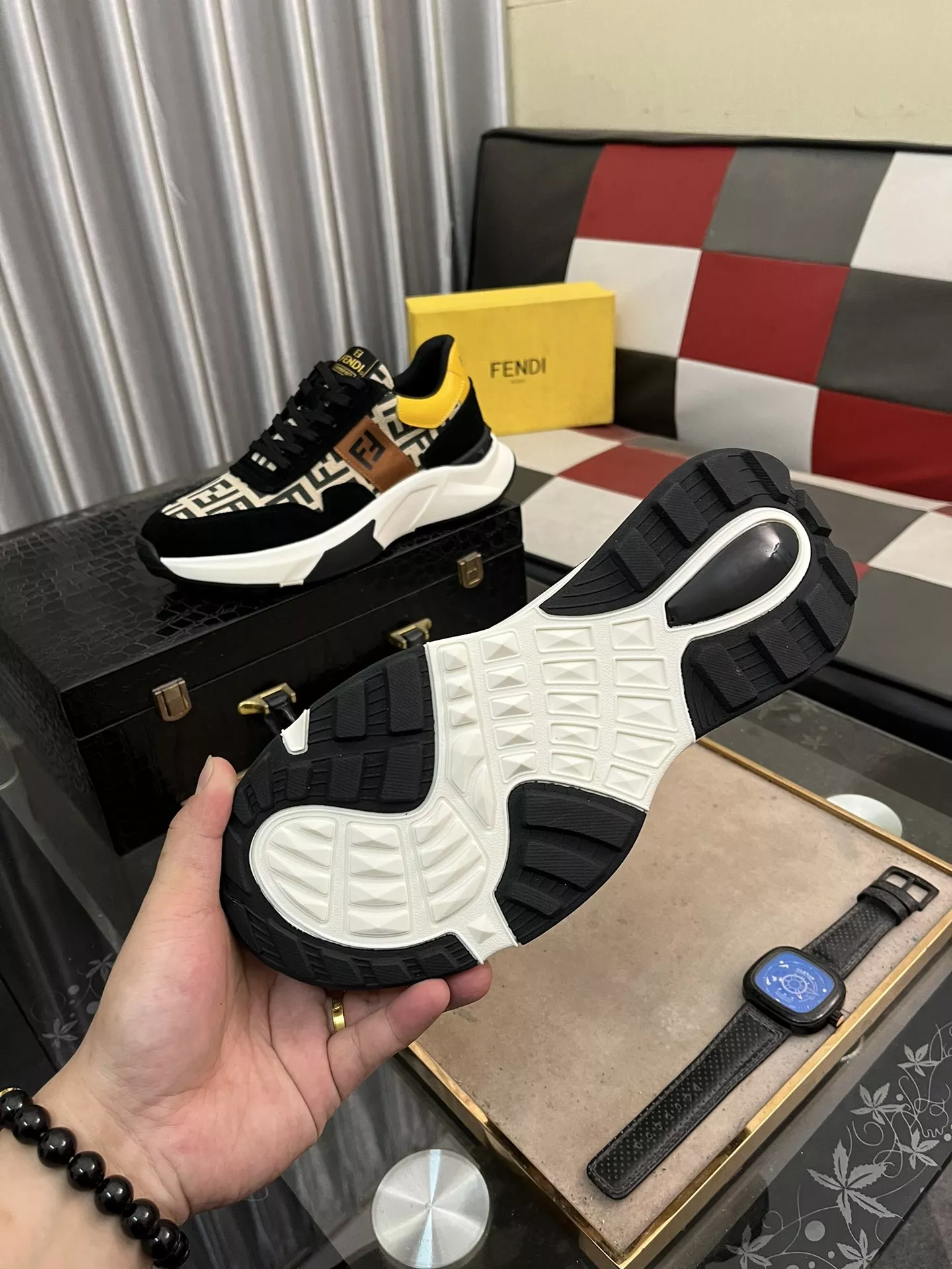 Fendi Casual Shoes For Men EyeCatching 503