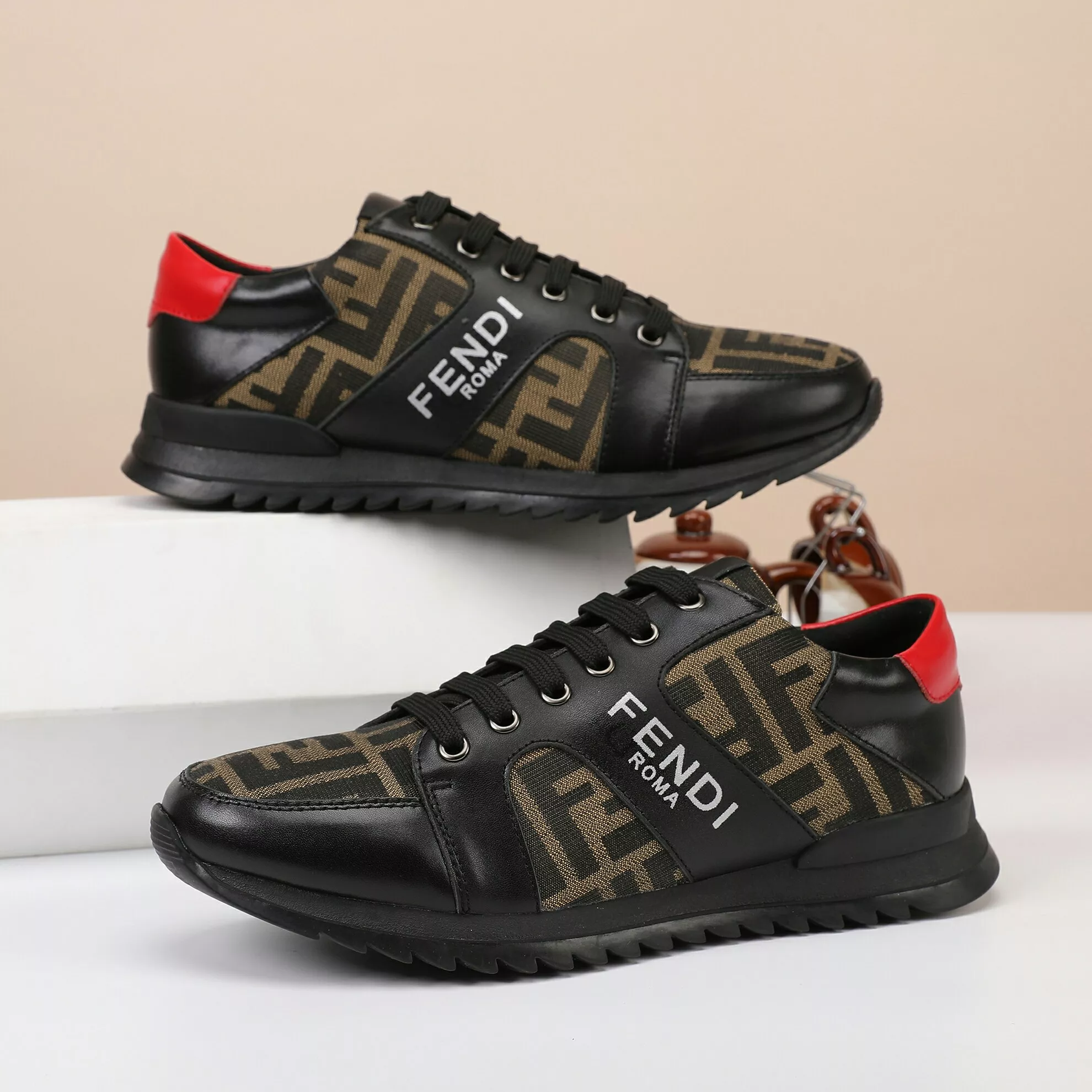 Fendi Casual Shoes For Men Flexible 3209