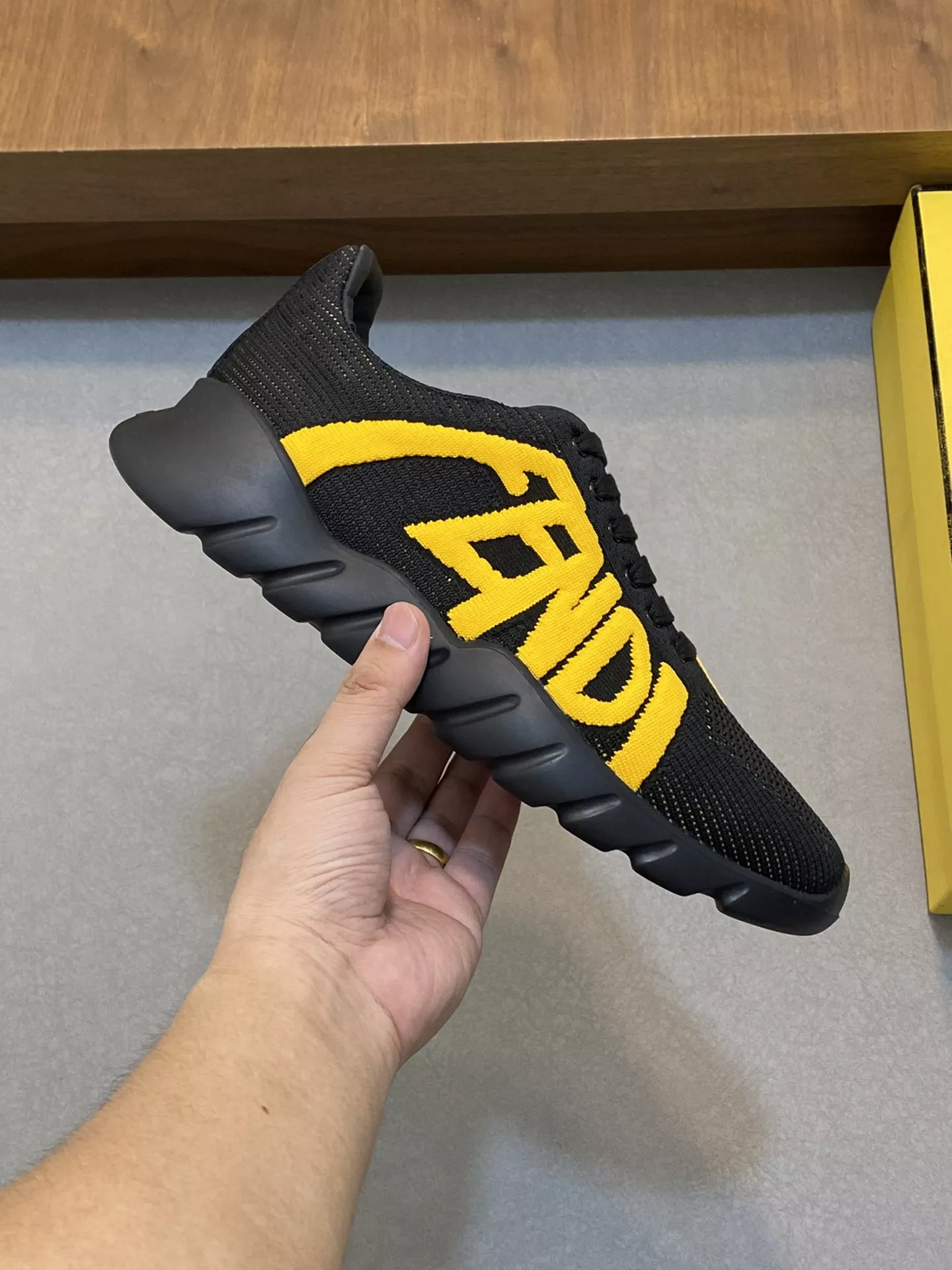 Fendi Casual Shoes For Men Flexible 4494