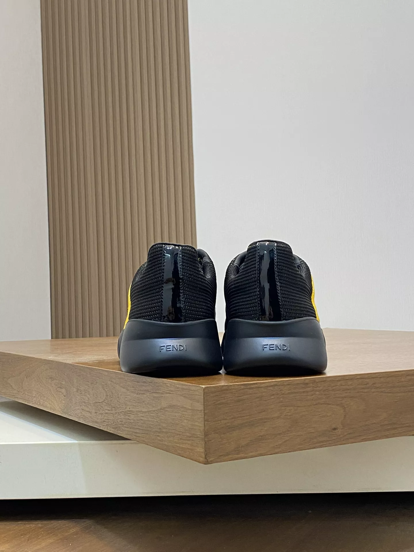 Fendi Casual Shoes For Men Flexible 4494