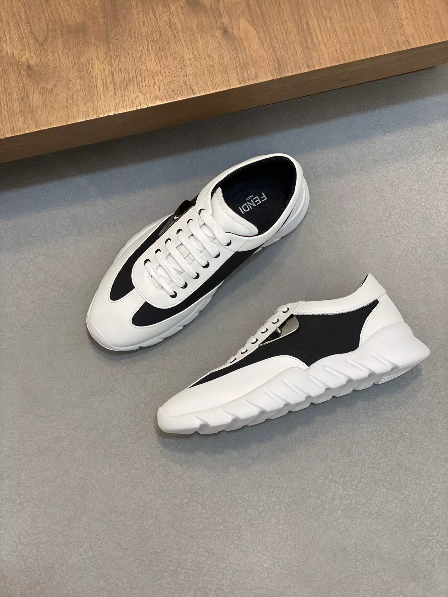 Fendi Casual Shoes For Men Lightweight 3760