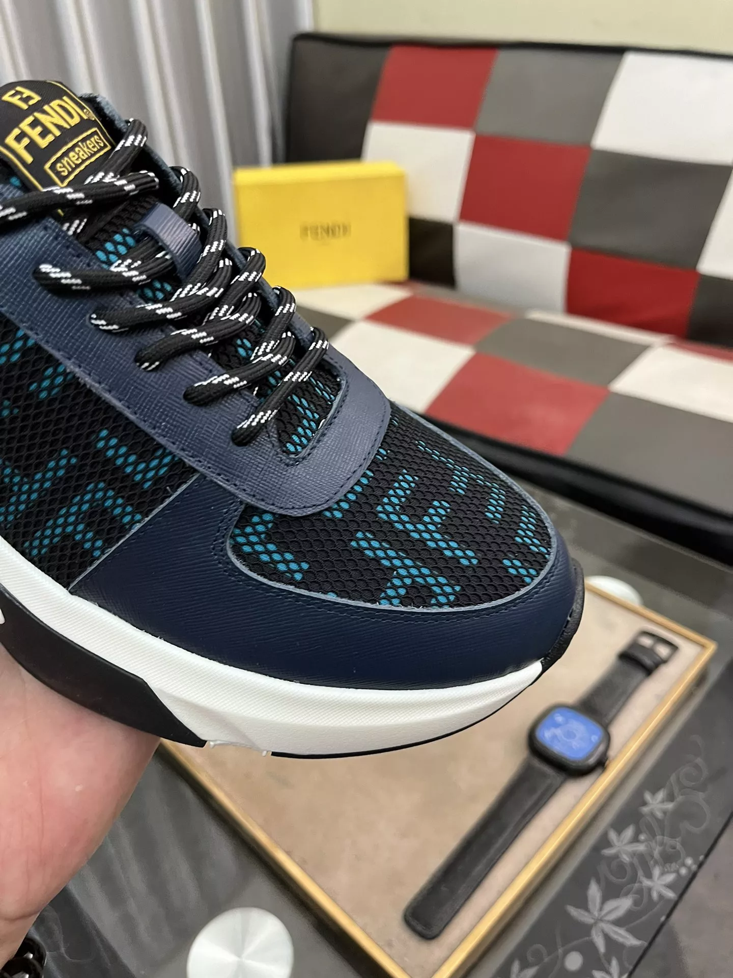 Fendi Casual Shoes For Men Minimalist 4301