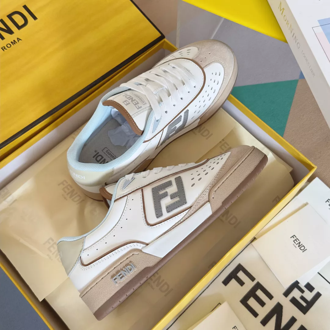 Fendi Casual Shoes For Men Minimalist 5368