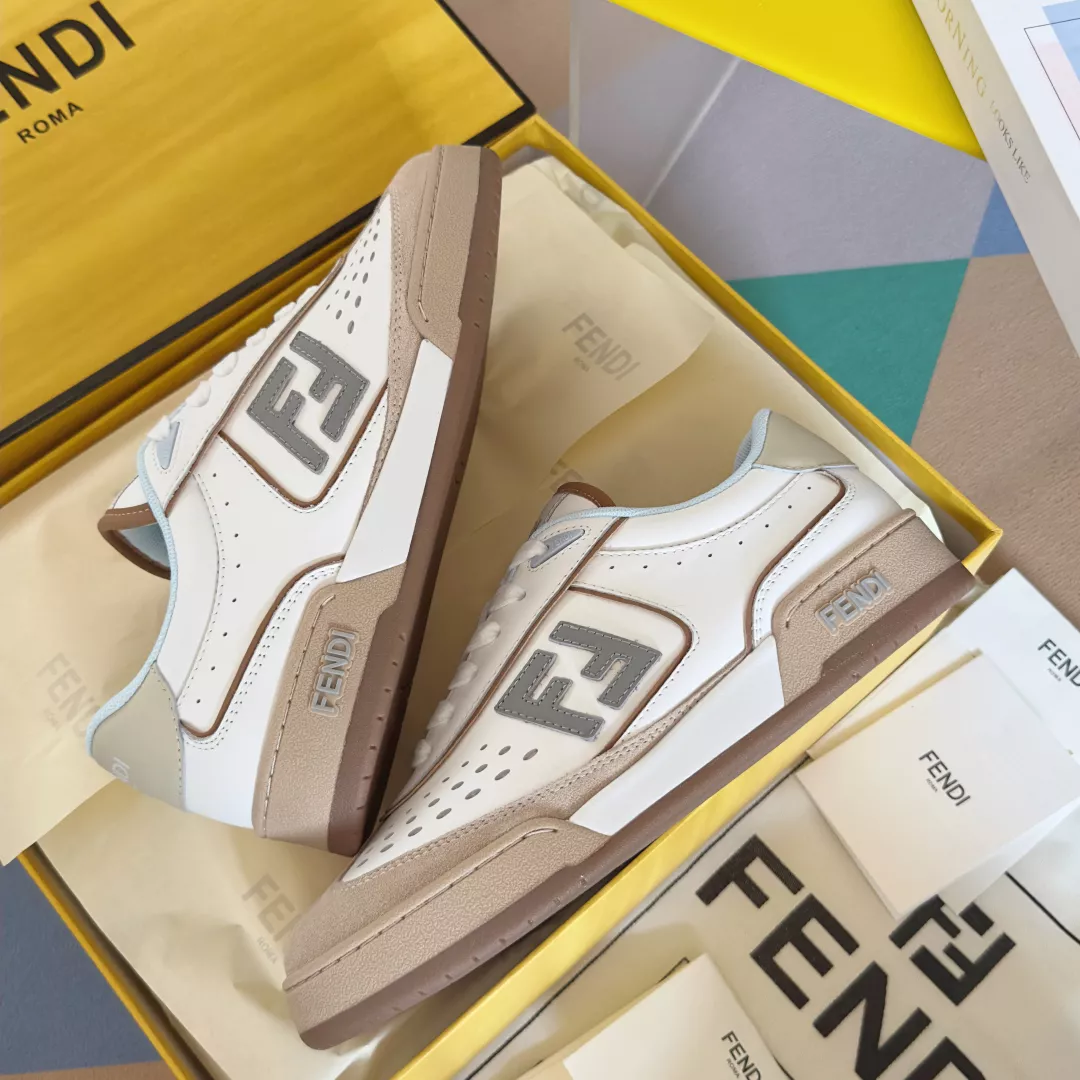 Fendi Casual Shoes For Men Minimalist 5368