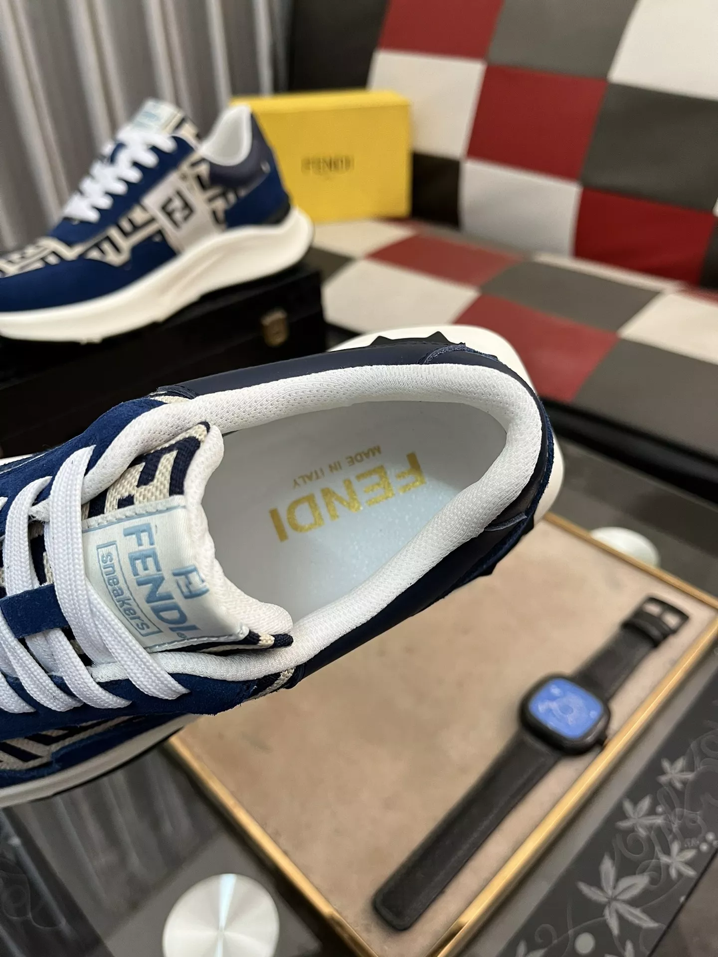 Fendi Casual Shoes For Men Minimalist 7042
