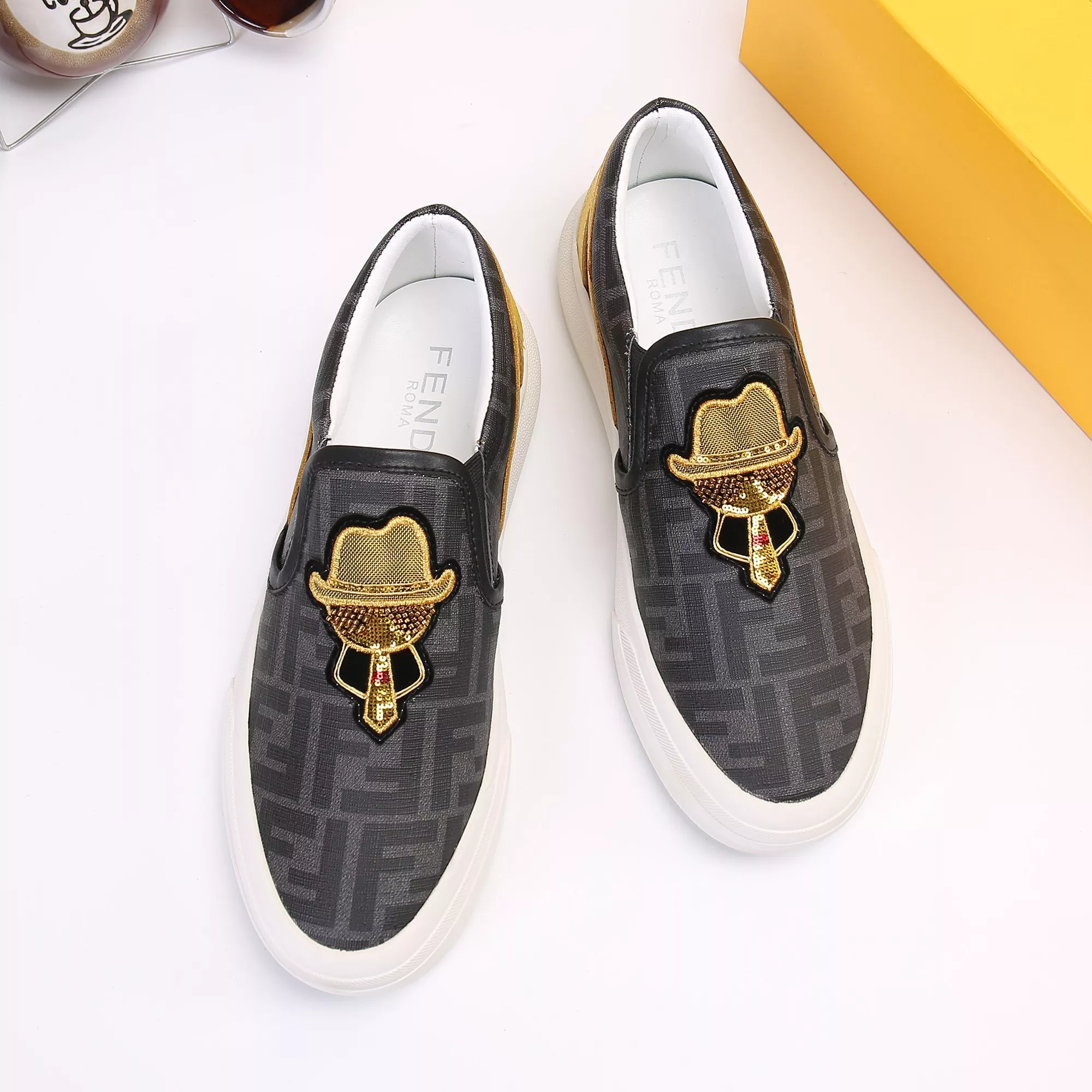 Fendi Casual Shoes For Men Modern 9137