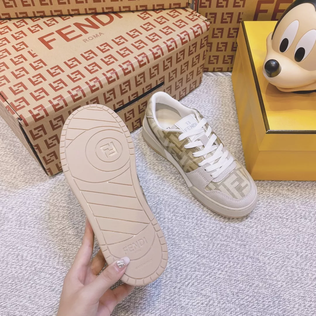 Fendi Casual Shoes For Men NewStyle 3626