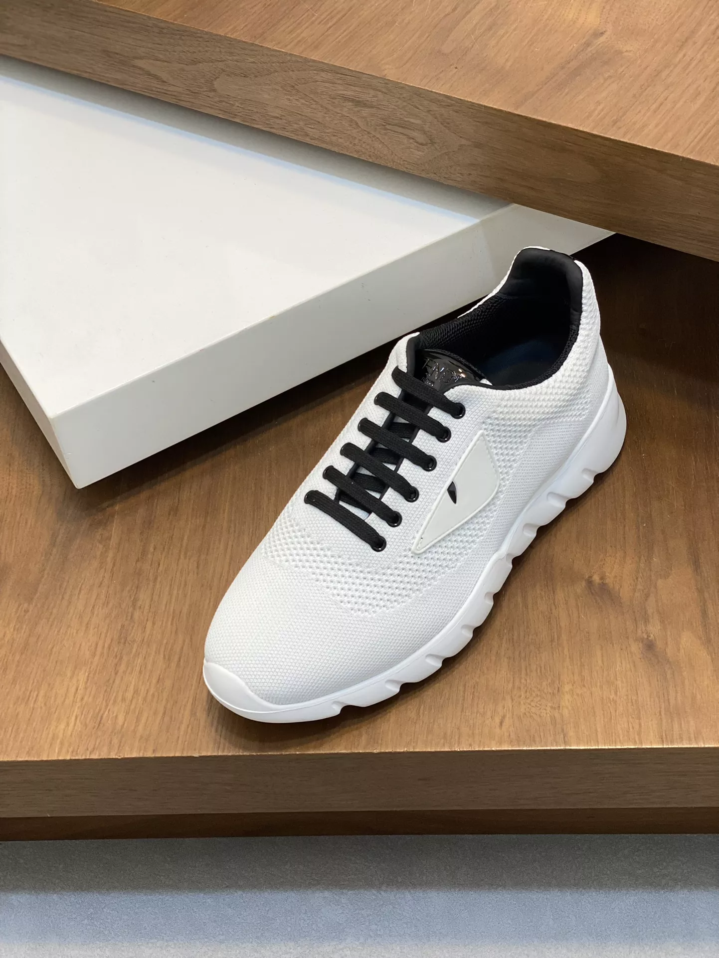 Fendi Casual Shoes For Men NewStyle 8760