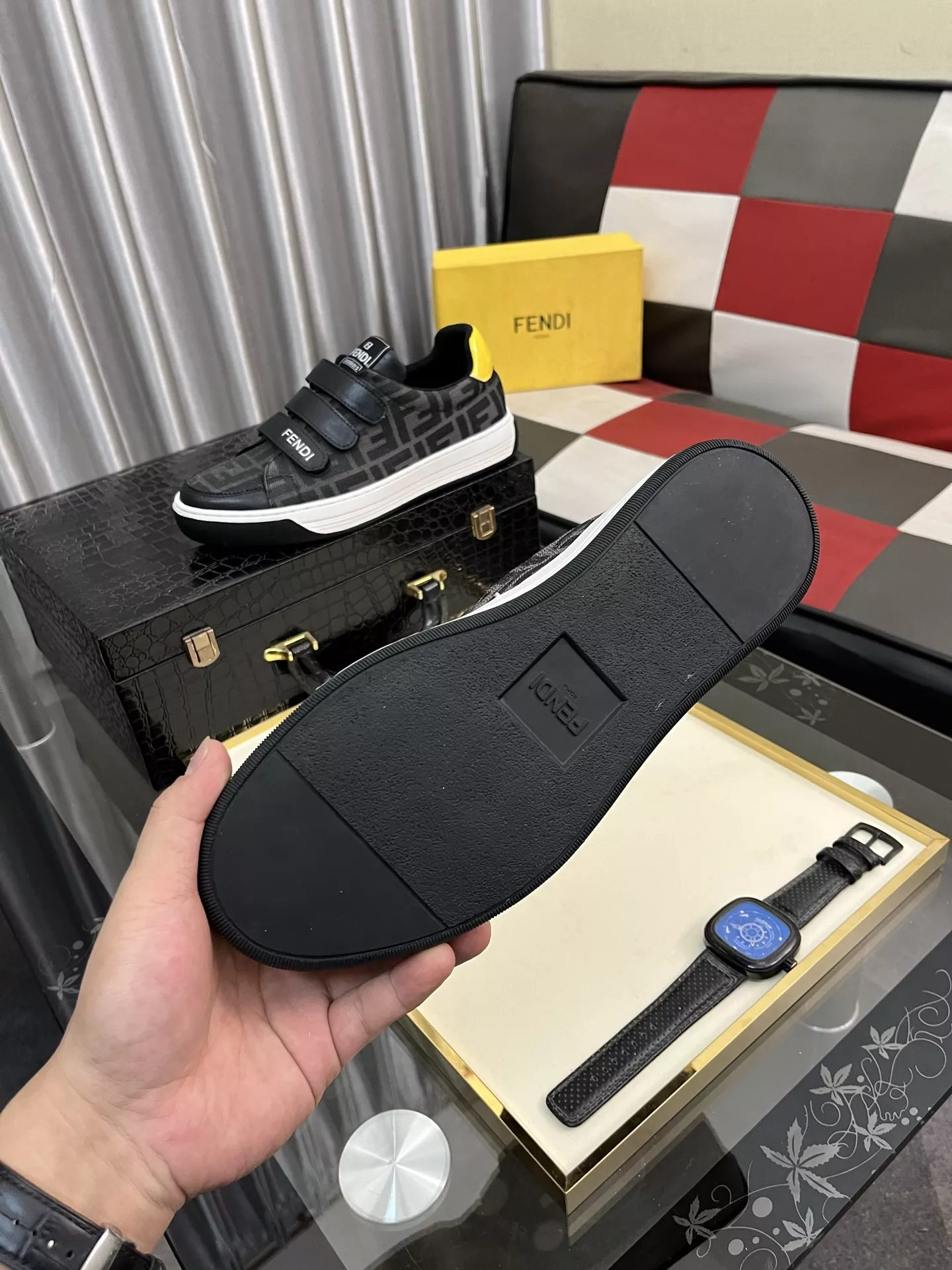 Fendi Casual Shoes For Men Practical 3424