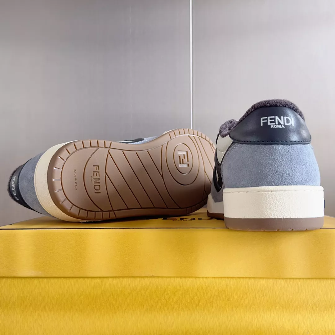 Fendi Casual Shoes For Men Practical 9719