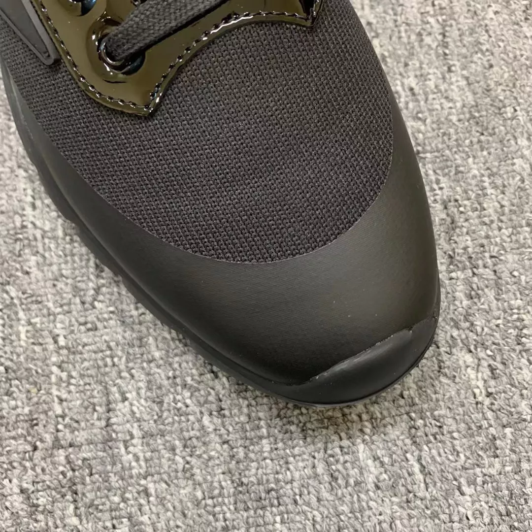 Fendi Casual Shoes For Men Sleek 6088