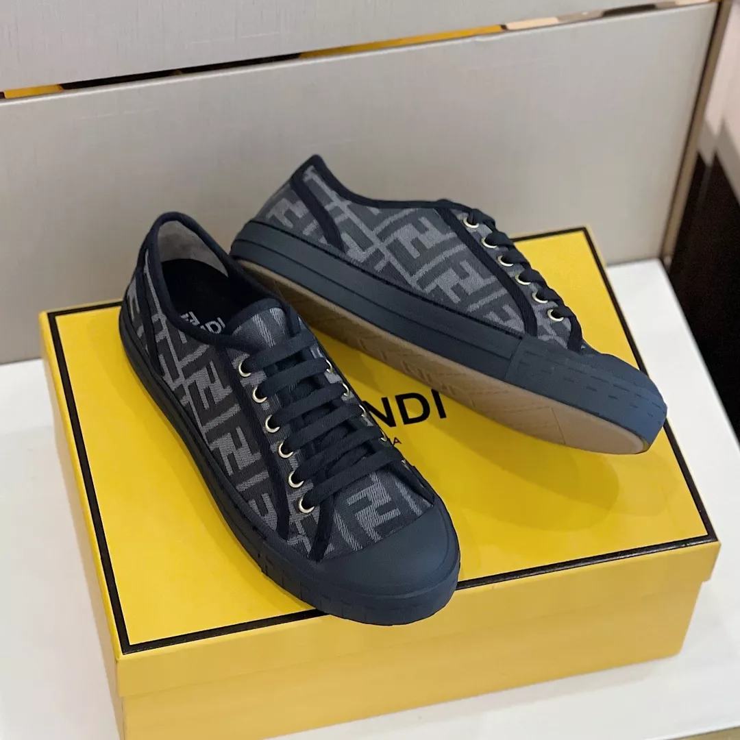 Fendi Casual Shoes For Men Sophisticated 3739
