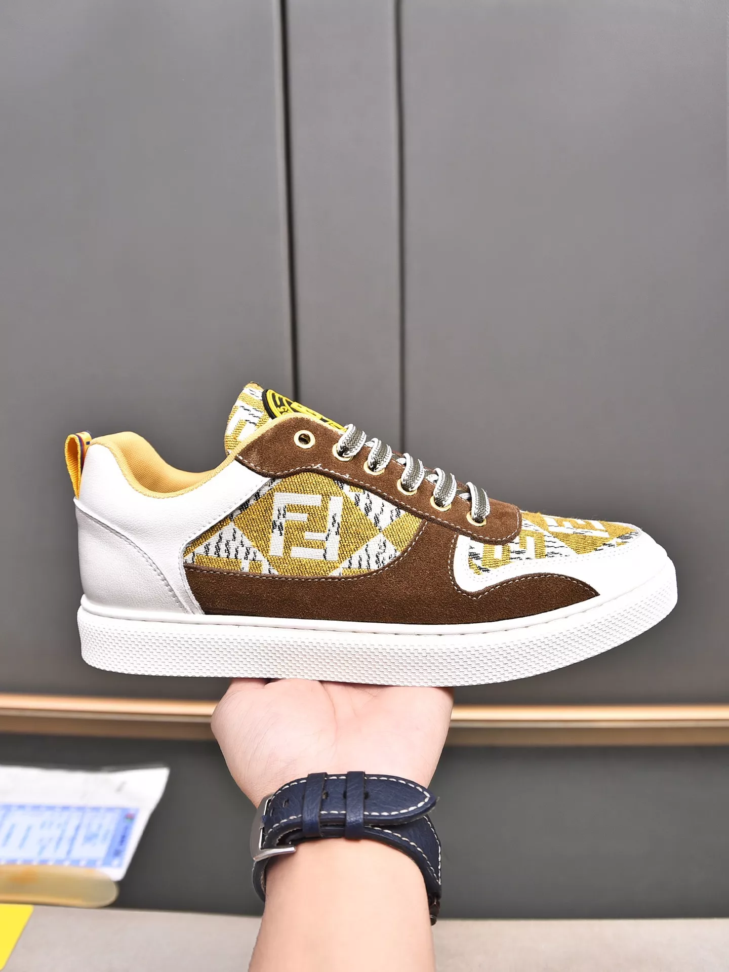 Fendi Casual Shoes For Men Sophisticated 7050
