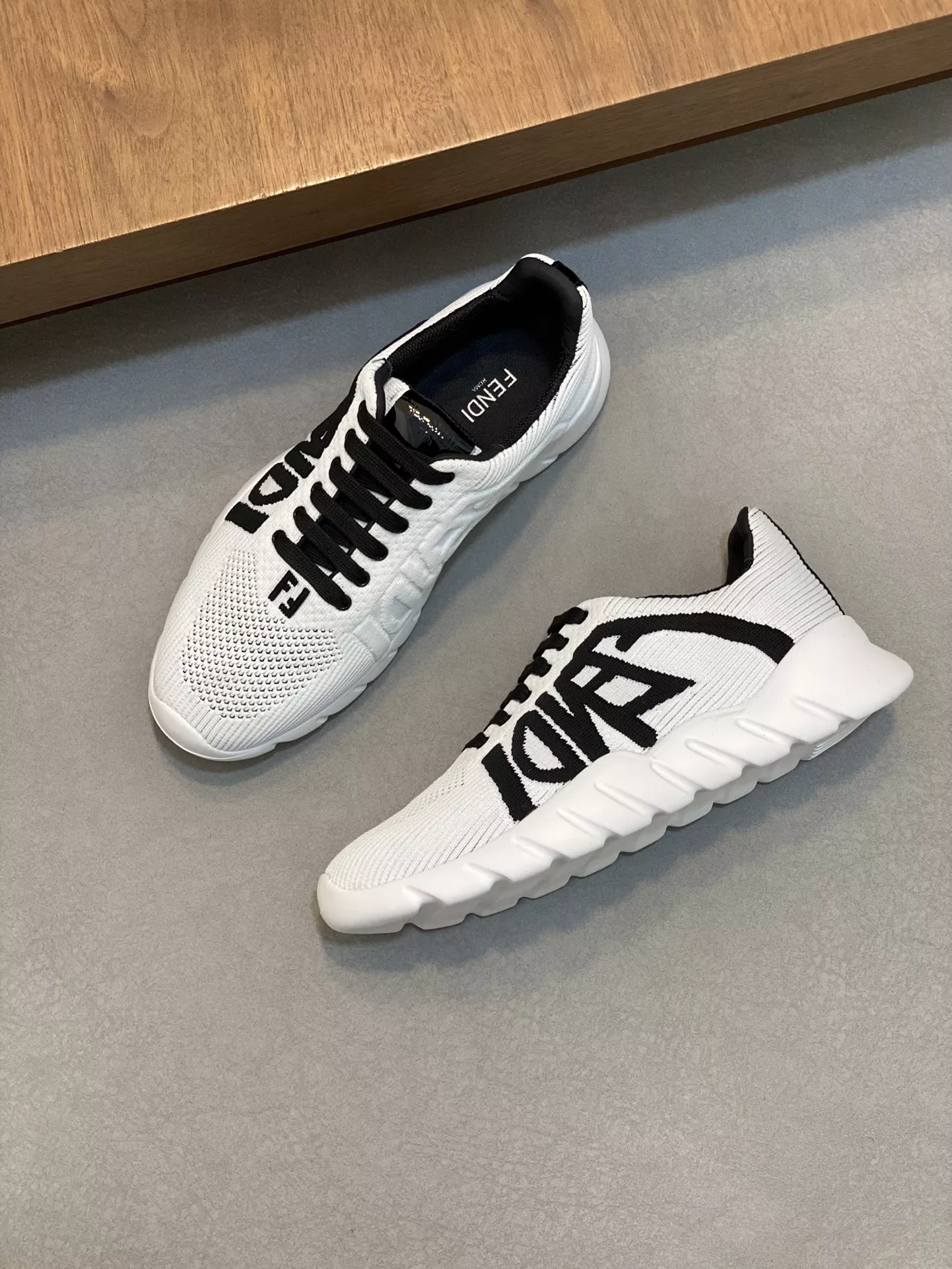 Fendi Casual Shoes For Men SportInspired 3242
