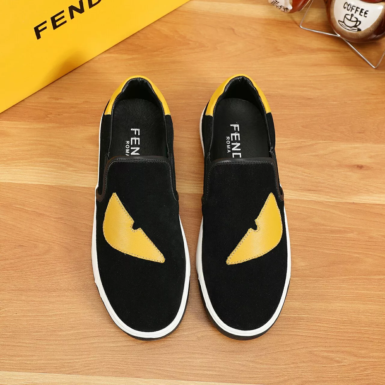 Fendi Casual Shoes For Men Timeless 7099
