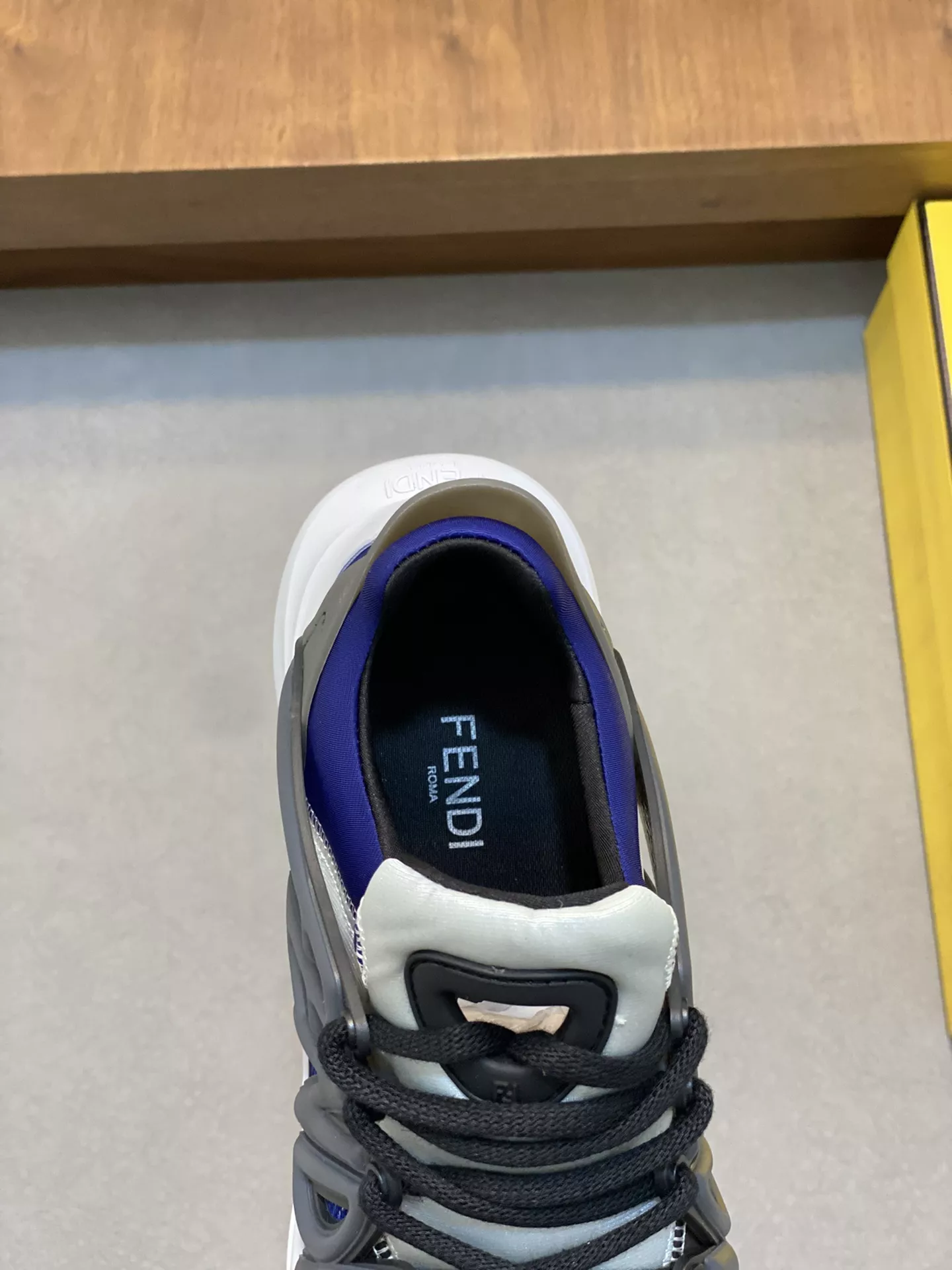 Fendi Casual Shoes For Men Timeless 7622