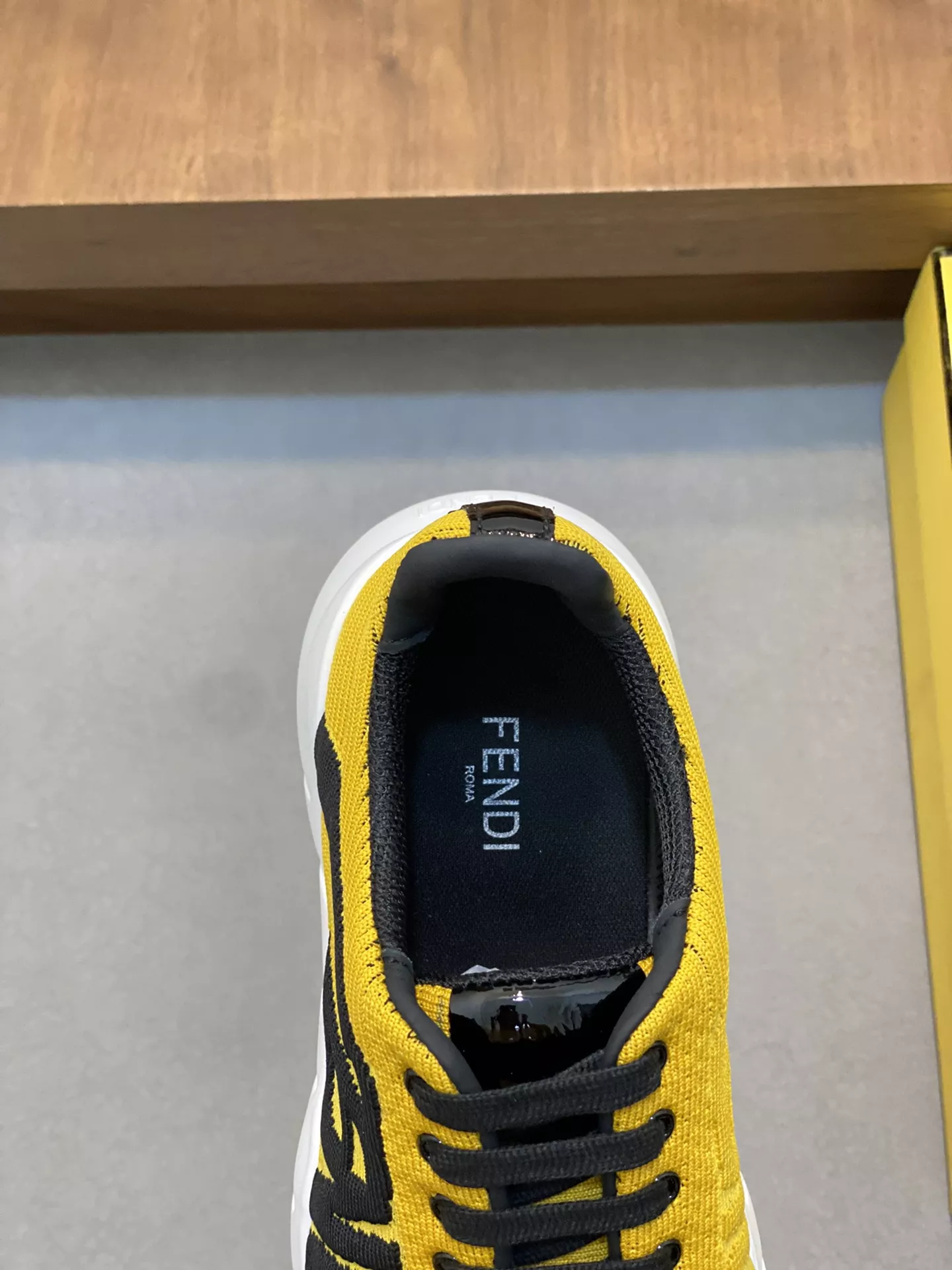 Fendi Casual Shoes For Men Trendsetting 3828