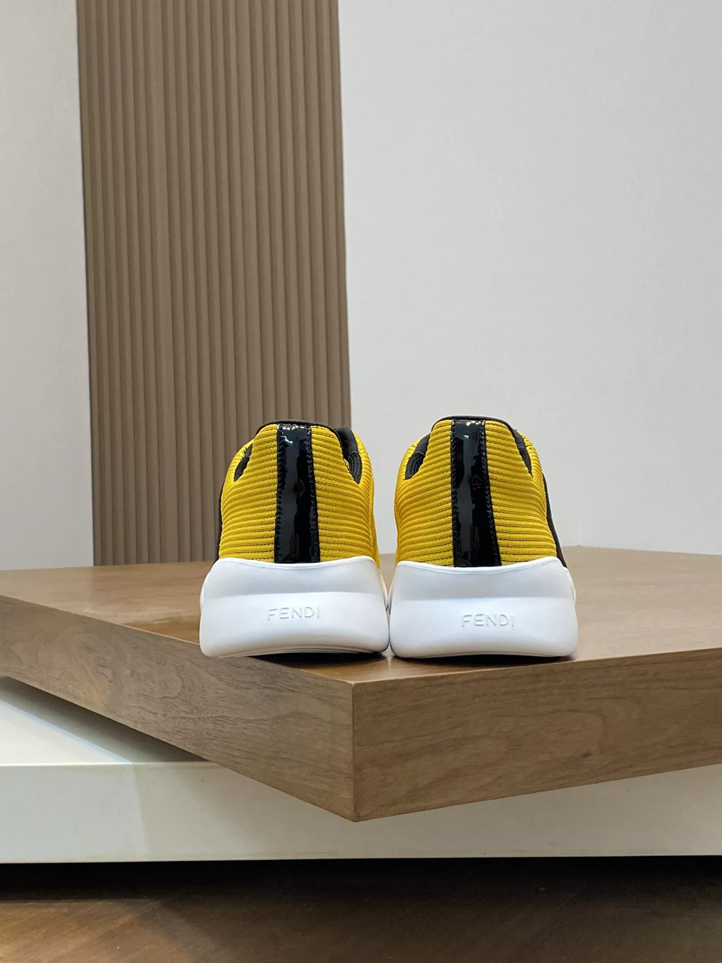 Fendi Casual Shoes For Men Trendsetting 3828