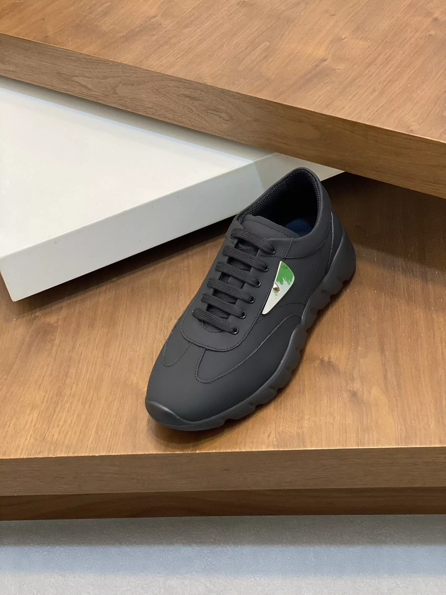 Fendi Casual Shoes For Men UrbanStyle 1712