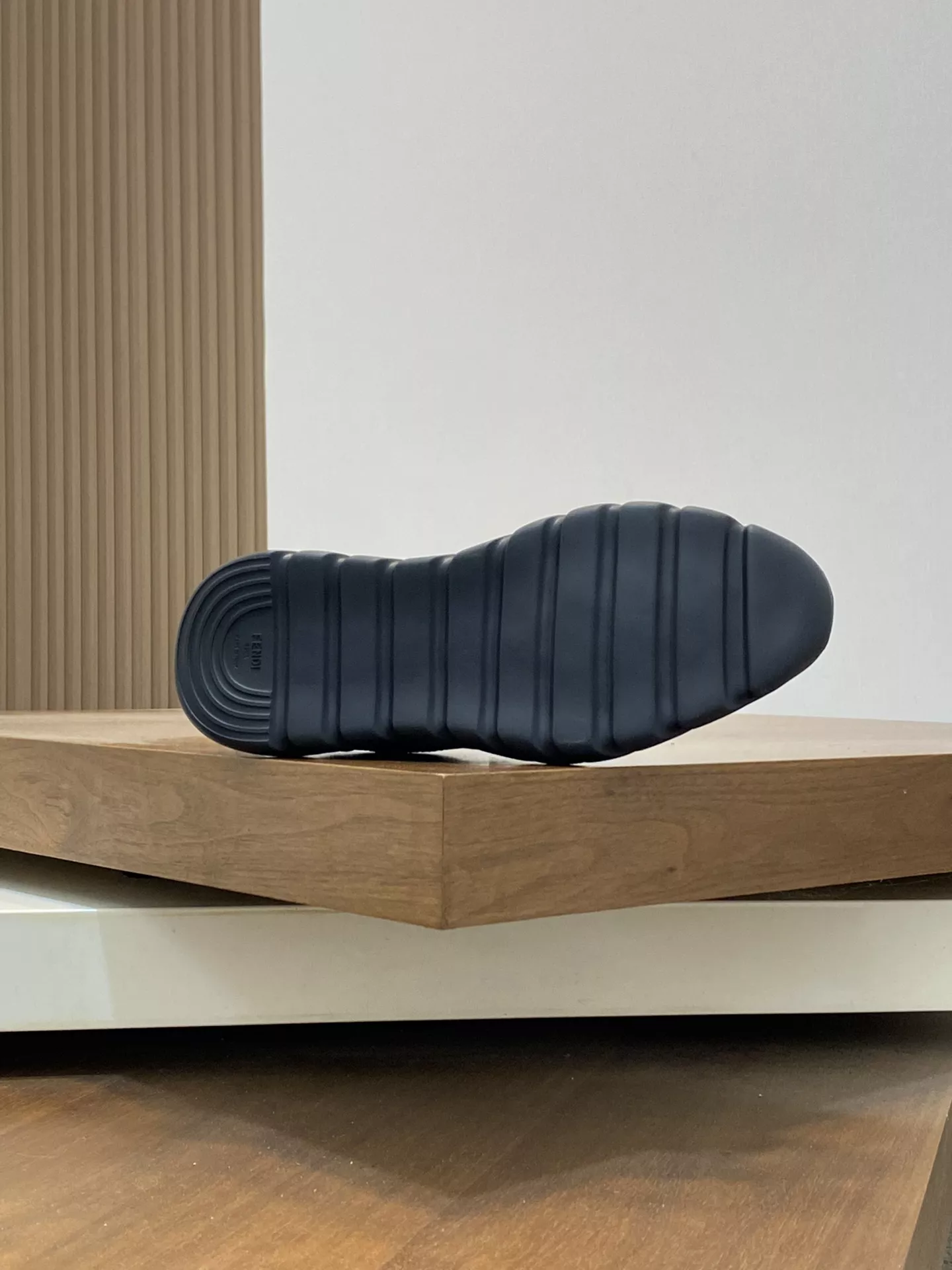 Fendi Casual Shoes For Men UrbanStyle 1712