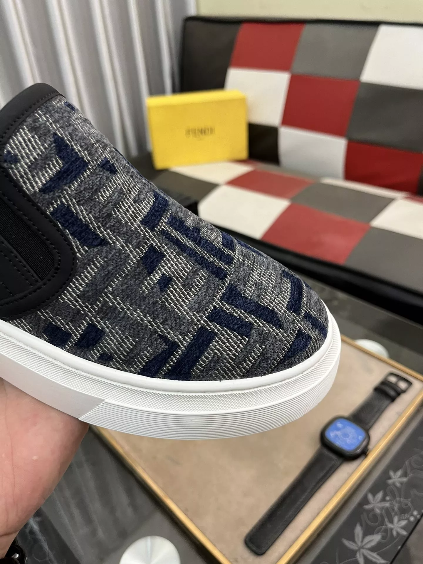 Fendi Casual Shoes For Men UrbanStyle 7781