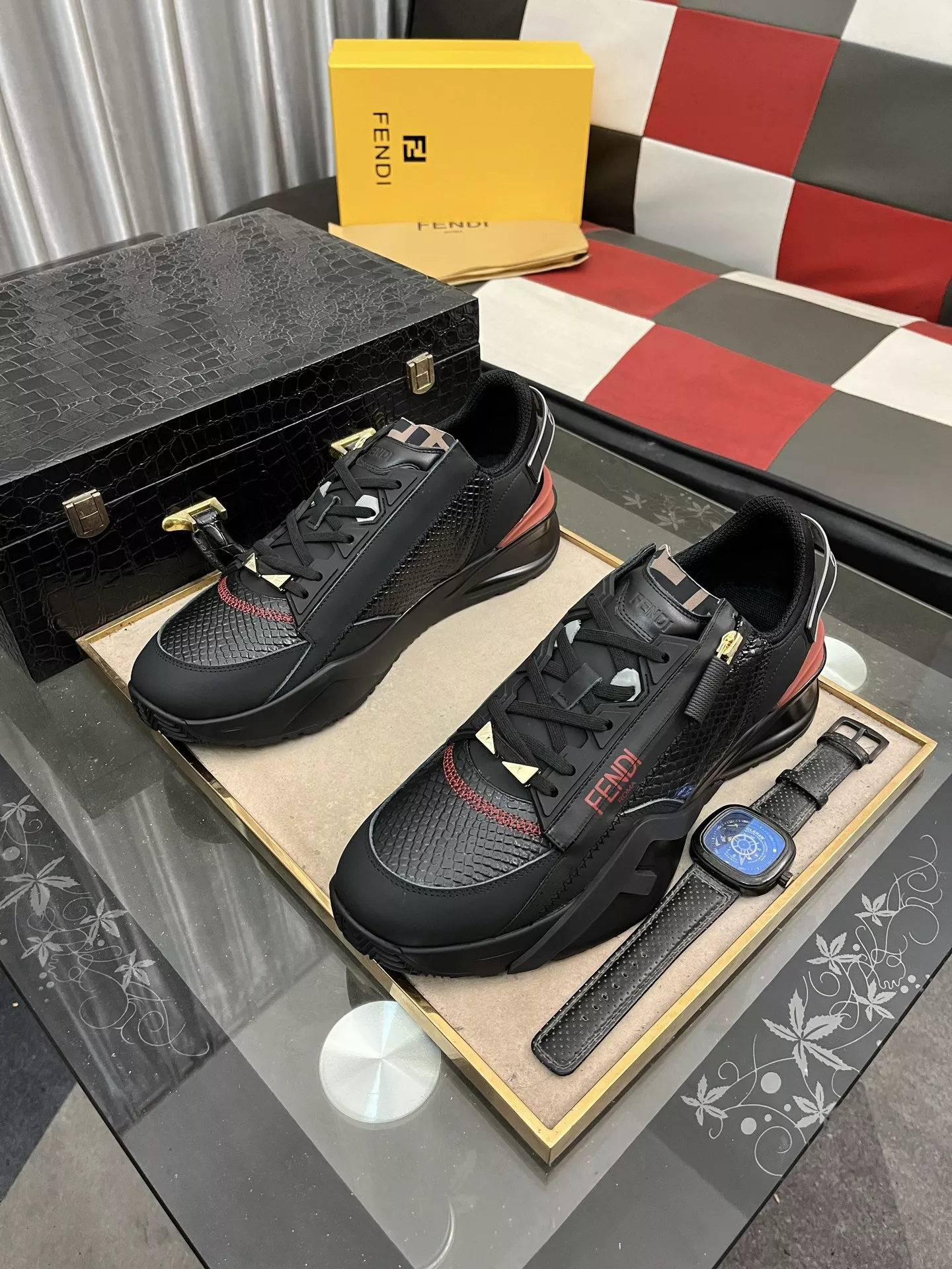Fendi Casual Shoes For Men Versatile 6709