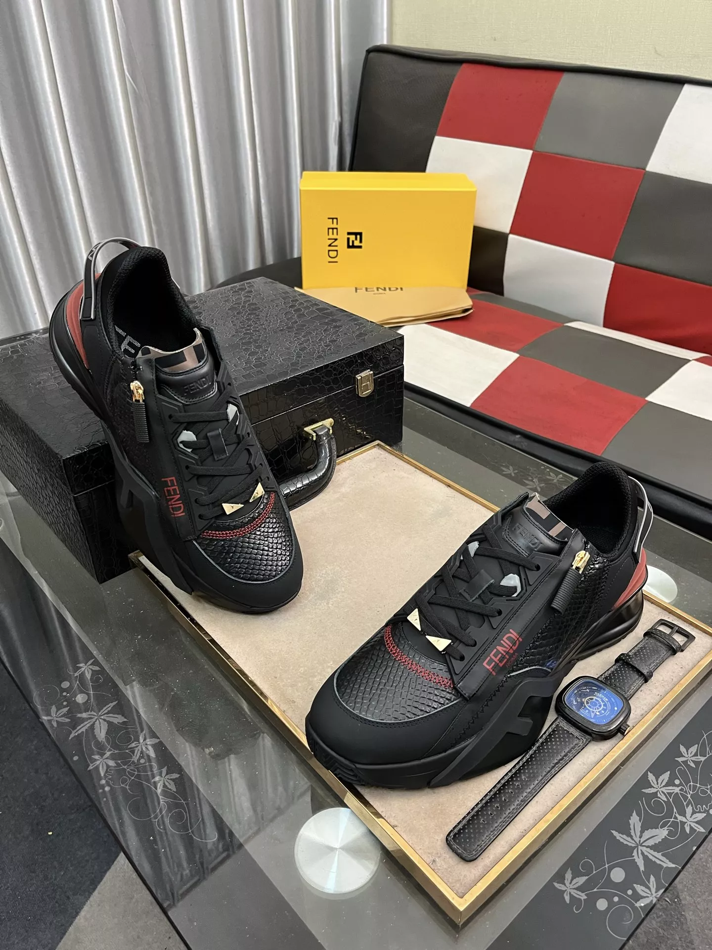 Fendi Casual Shoes For Men Versatile 6709