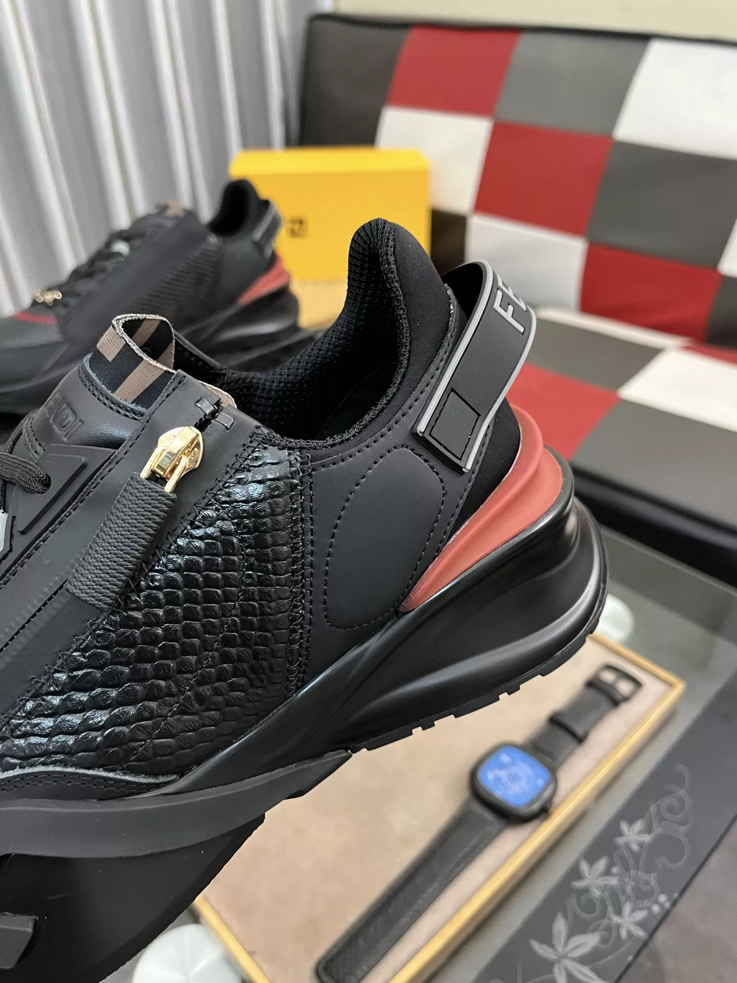 Fendi Casual Shoes For Men Versatile 6709