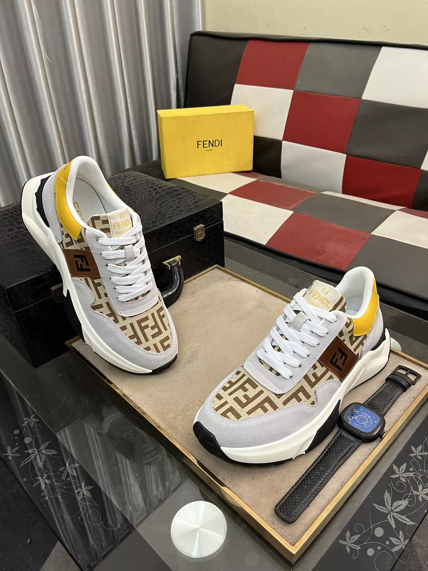 Fendi Casual Shoes For Men Versatile 7271