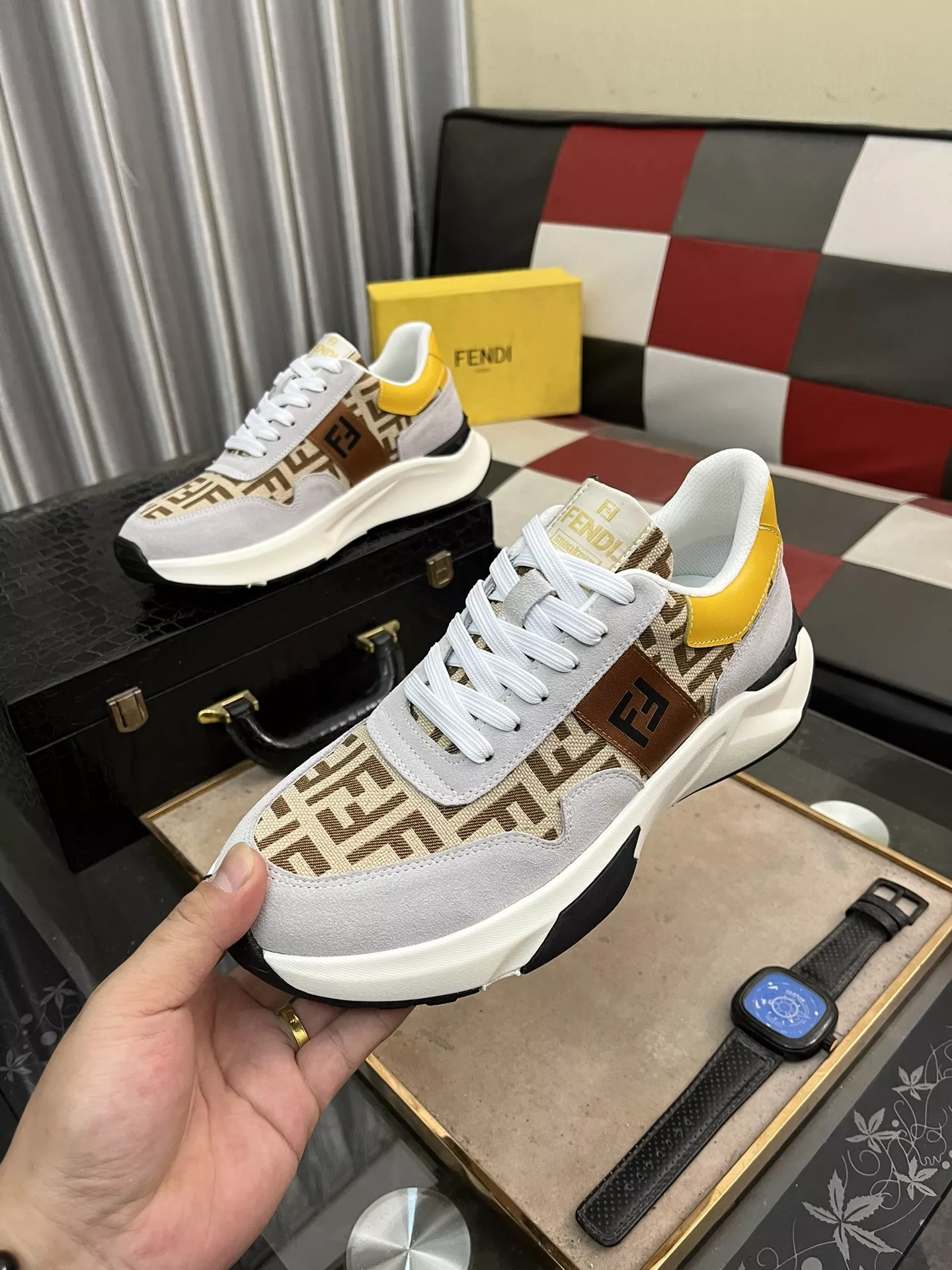 Fendi Casual Shoes For Men Versatile 7271