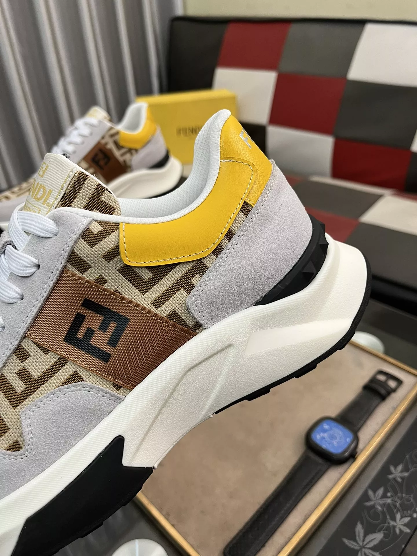 Fendi Casual Shoes For Men Versatile 7271