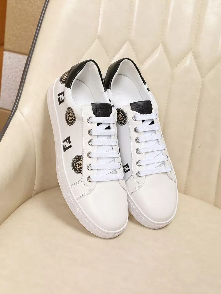 Fendi Casual Shoes For Men Vibrant 7468