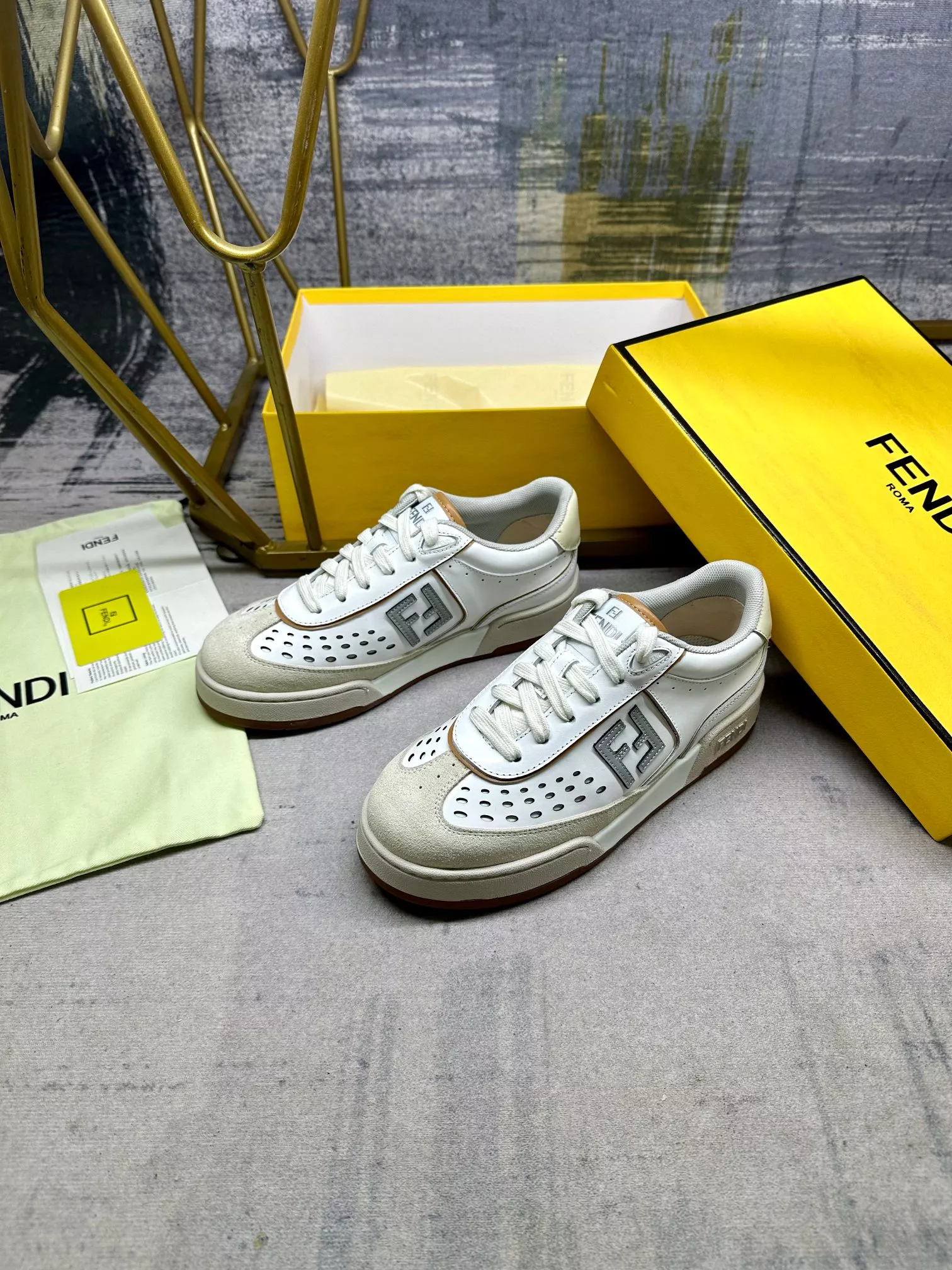 Fendi Casual Shoes For Women EasyMatch 7583