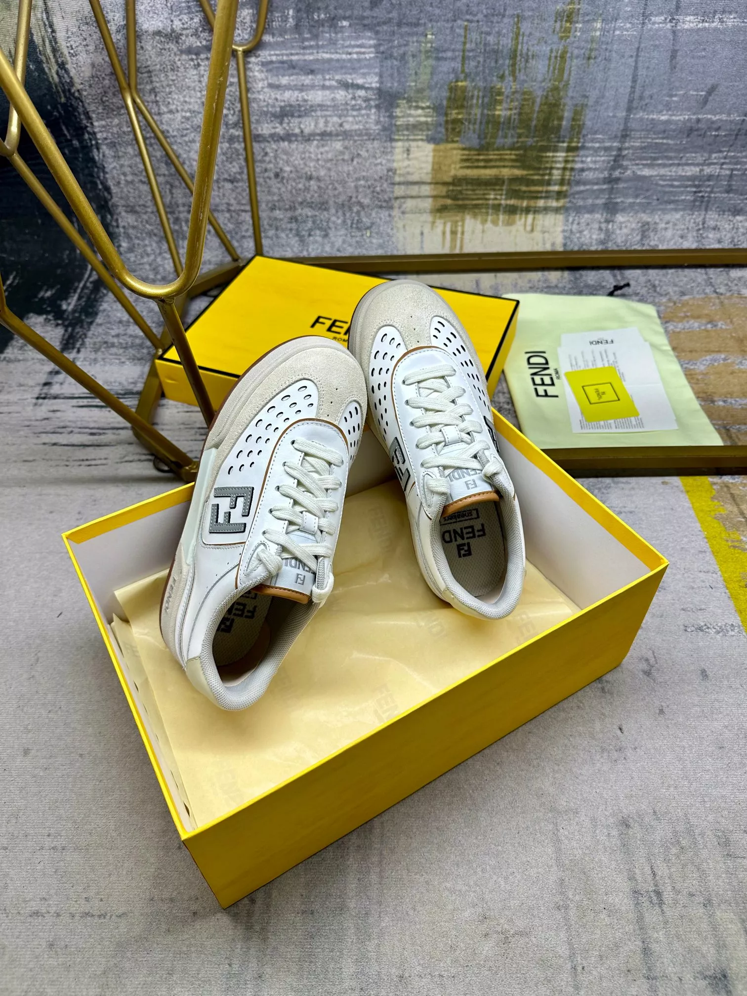 Fendi Casual Shoes For Women EasyMatch 7583