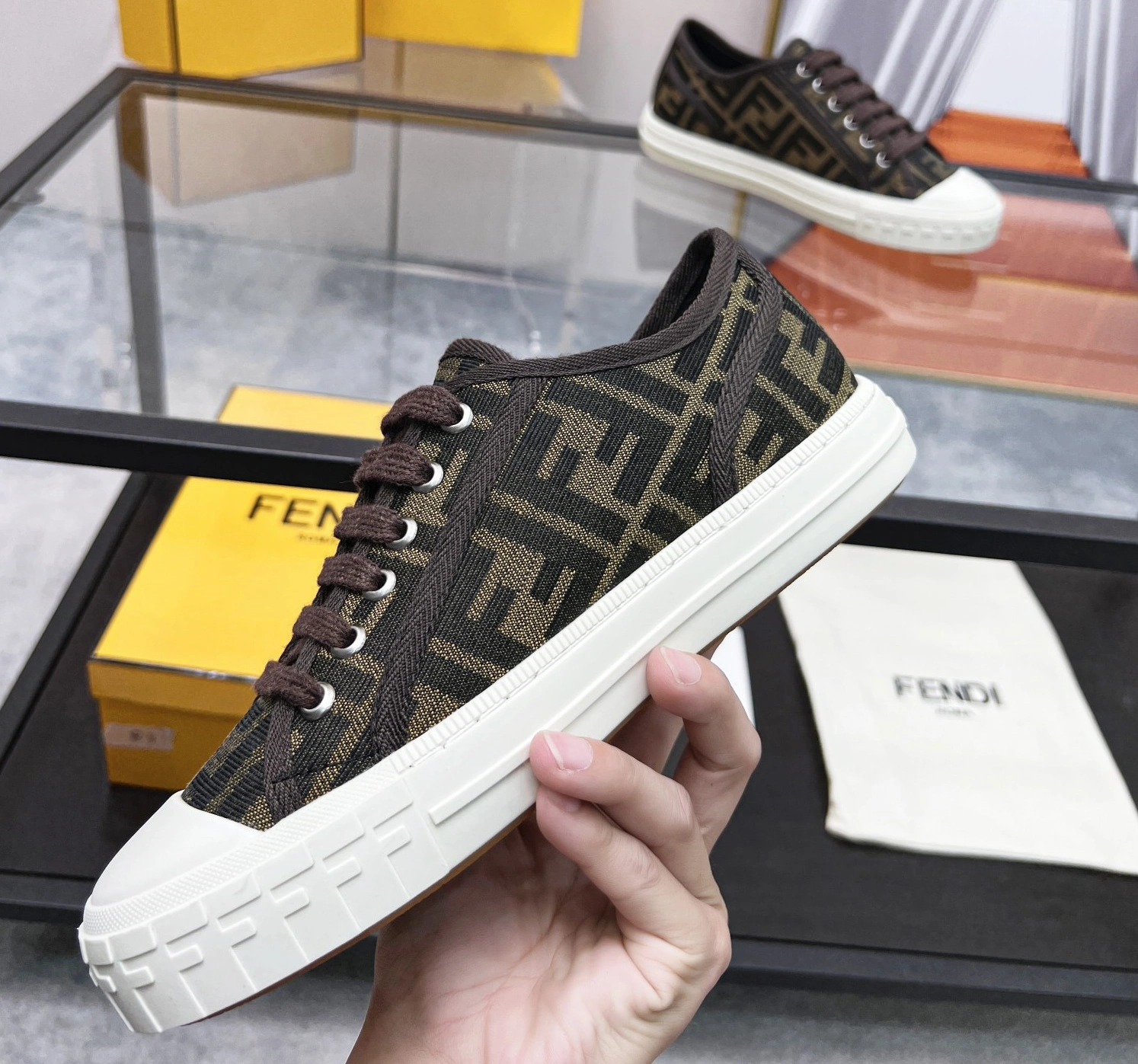 Fendi Casual Shoes For Women Efficient 2967