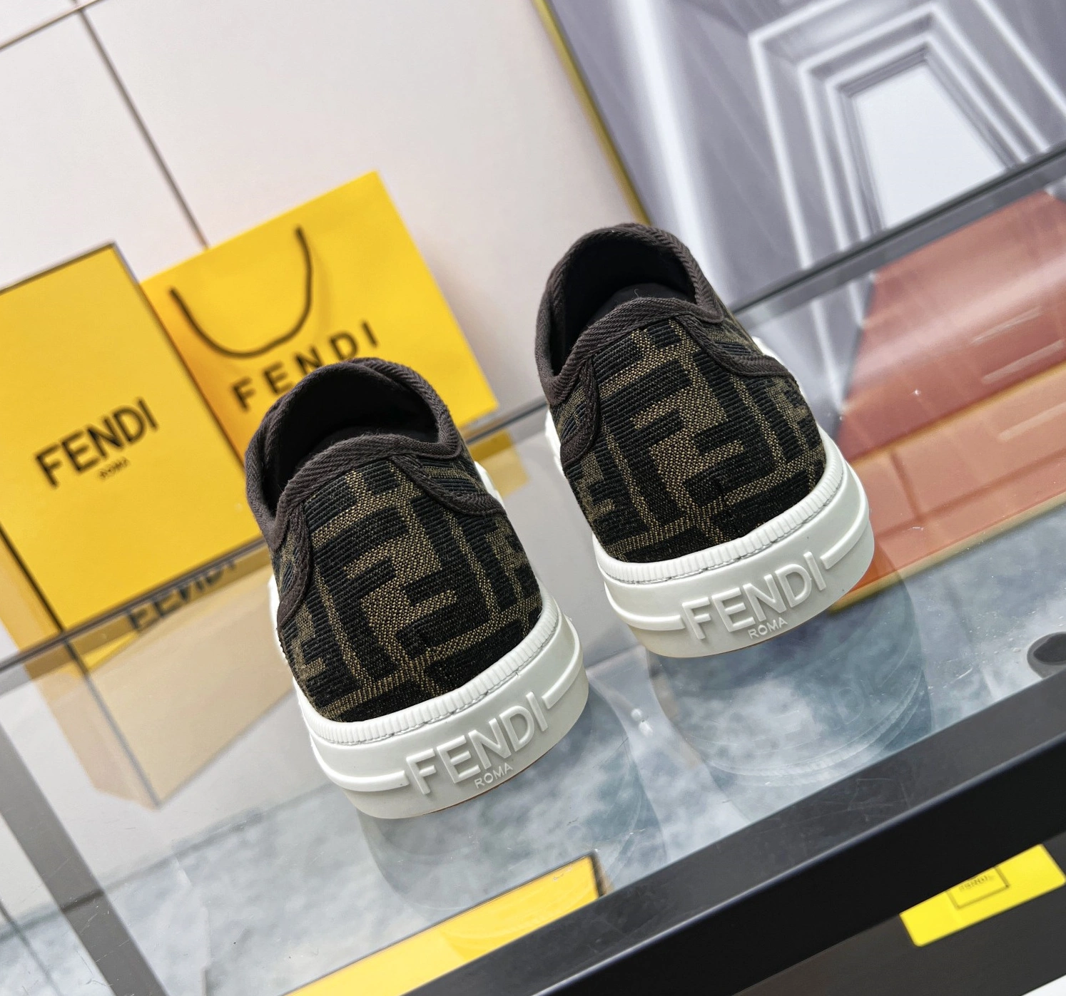 Fendi Casual Shoes For Women Efficient 2967