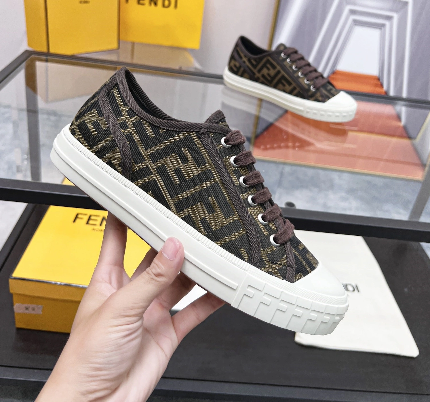 Fendi Casual Shoes For Women Efficient 2967