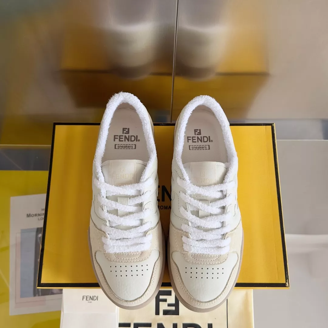 Fendi Casual Shoes For Women Functional 7995