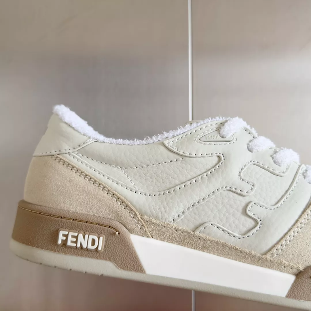 Fendi Casual Shoes For Women Functional 7995