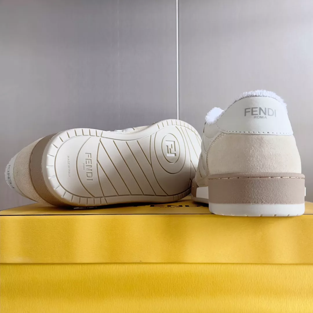 Fendi Casual Shoes For Women Functional 7995