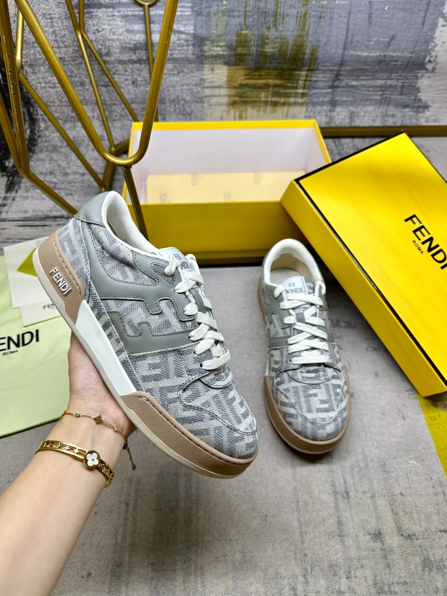 Fendi Casual Shoes For Women HighQuality 6524