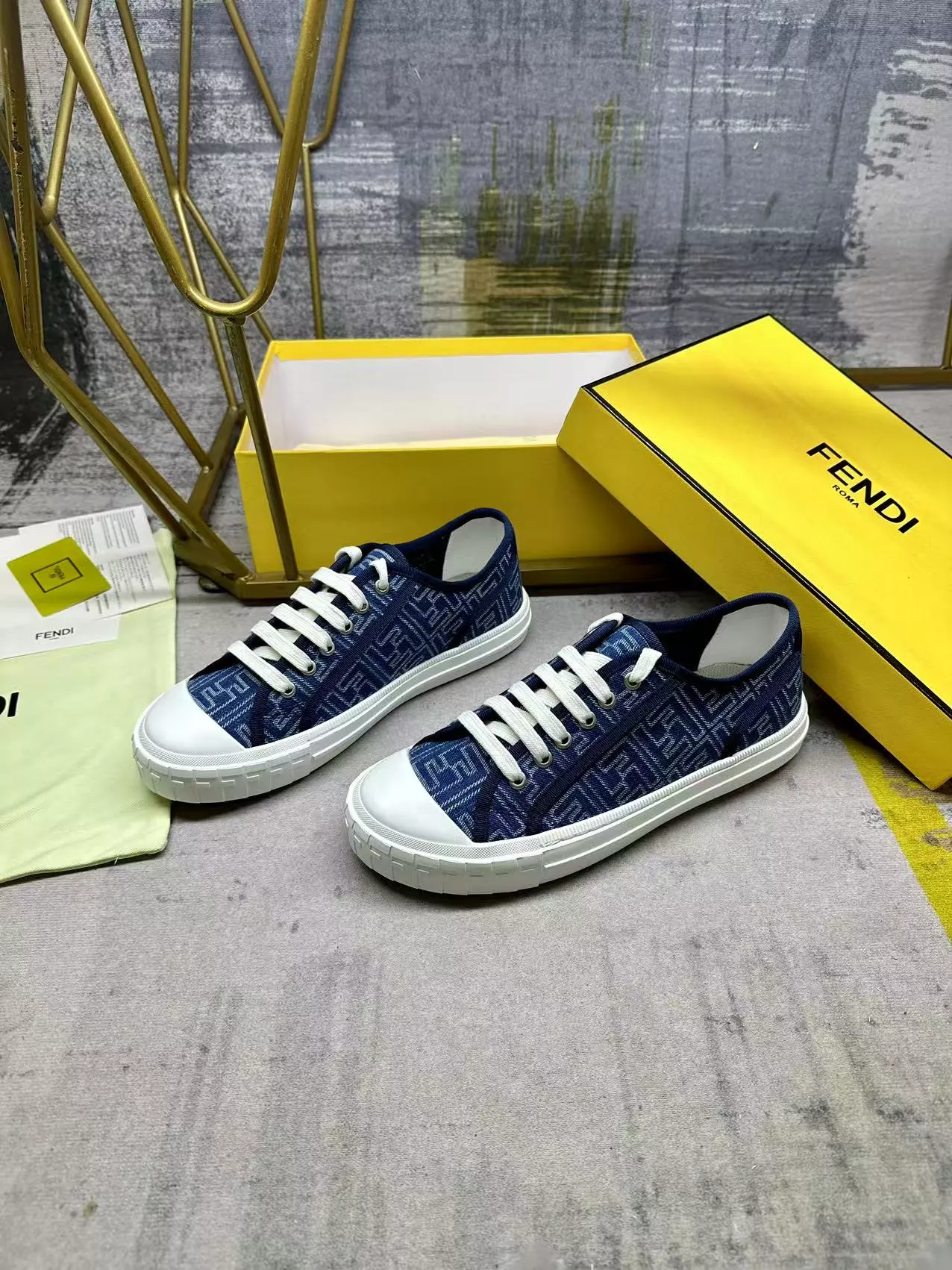 Fendi Casual Shoes For Women Sleek 1178