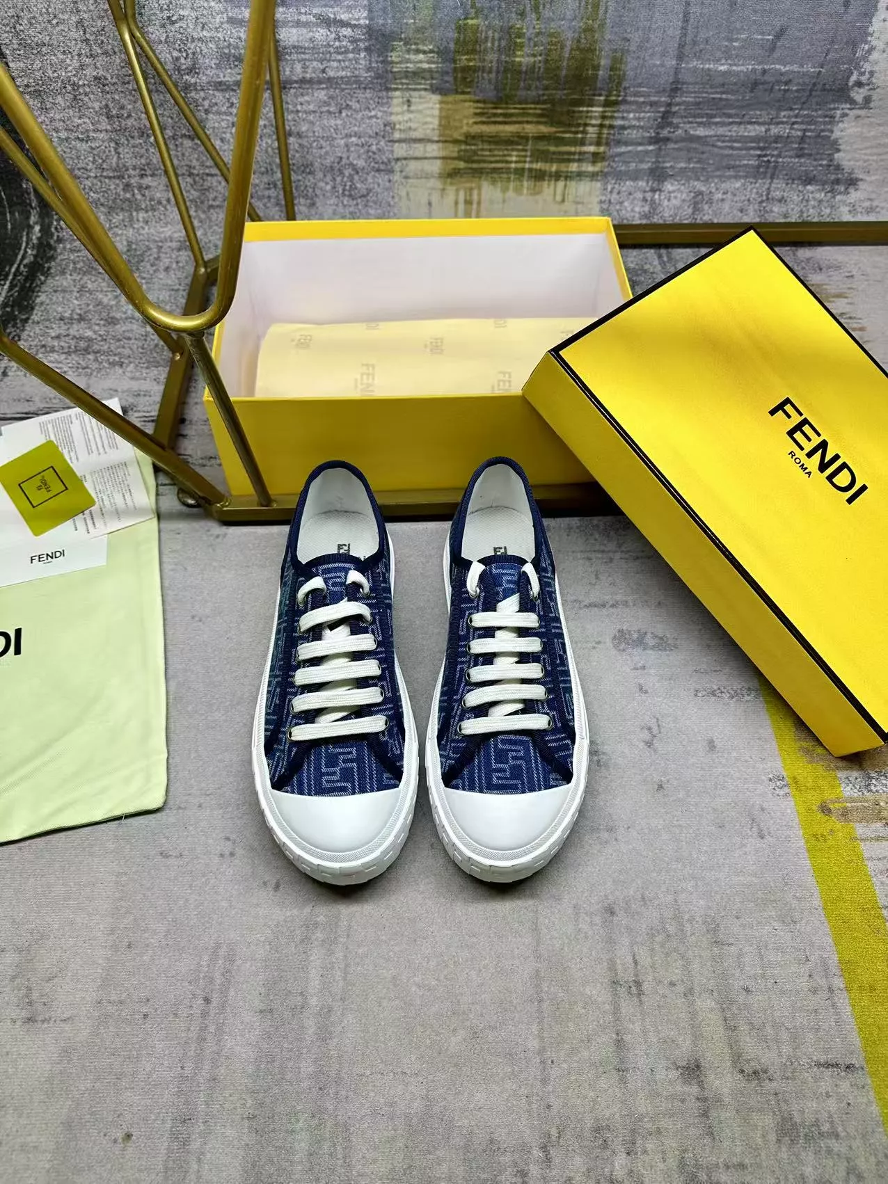Fendi Casual Shoes For Women Sleek 1178